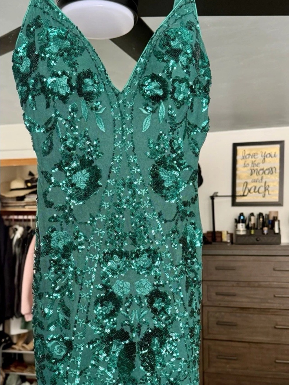 New without tags! Jovani Emerald Sequin V-Neck Dress